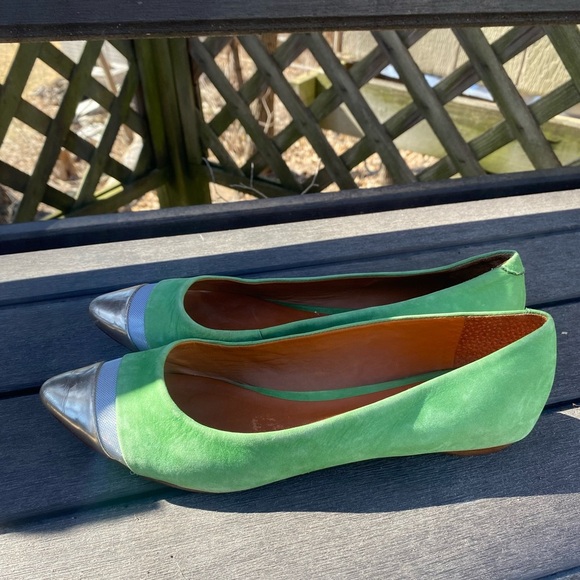 Schutz Cap Toe Flats Women Green Gold Size 9 - Picture 3 of 10